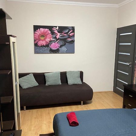 Melinda Apartman Kisvárda Buitenkant foto