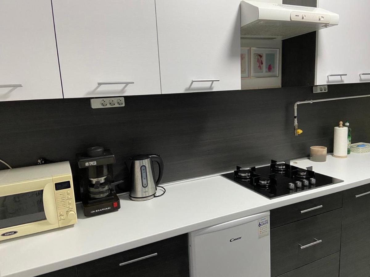 Melinda Apartman Kisvárda Buitenkant foto